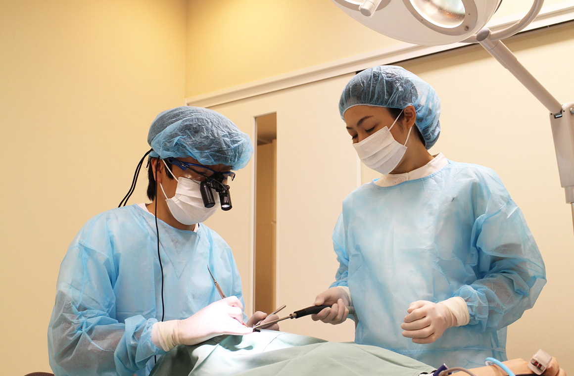 インプラント歯科医